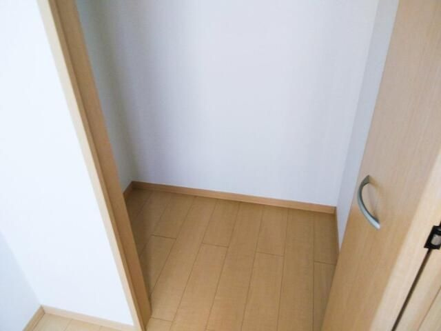 ＥＭＯＨ　ＲＵＯ　エモルオのその他