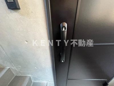 【玄関】 | ＣＯＣＯＣＵＢＥ中馬込 | 落ち着いた玄関です
