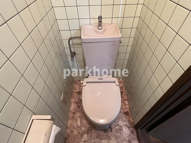 グローバルのトイレ|落ち着いたトイレです