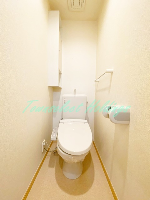 大和市上和田のアパートのトイレ