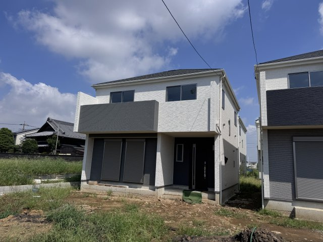 市川市国分６丁目新築戸建【中国分小学校：6分】の外観|Ｃ号棟外観・8月24日撮影・もうすぐ完成！
