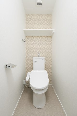 新品家具付きマンション築港本町21(KaGood福岡)のトイレ