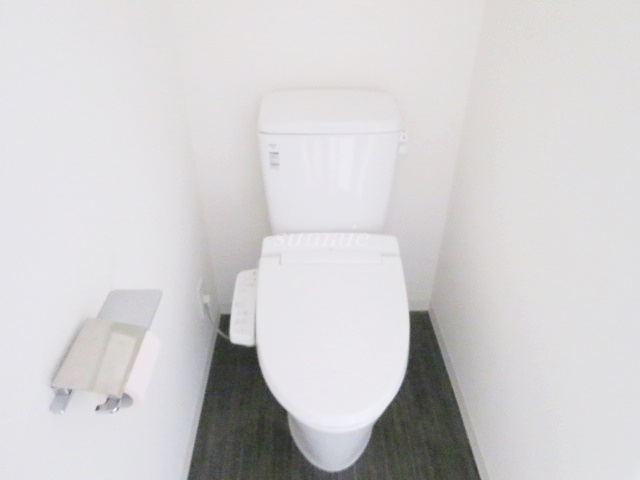 フュージョナル北赤羽のトイレ|温水洗浄機能付き付トイレです☆