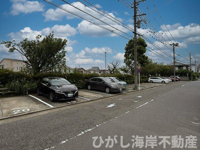 茅ヶ崎ニューライフ２号棟の駐車場|敷地内駐車場