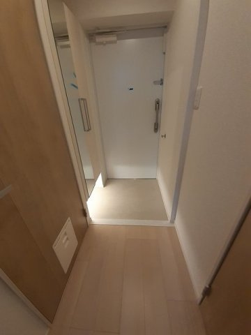 スアヴィス舎人の玄関