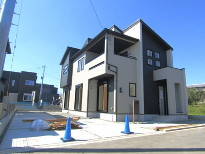 【駐車場】 | ブルーミングガーデン甲斐市竜王新町　1号棟 | 駐車スペースもあります