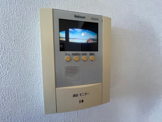 サンタプレイスの内装|カメラ付インターホン