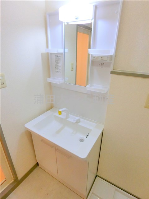 アールコート南六郷の洗面所