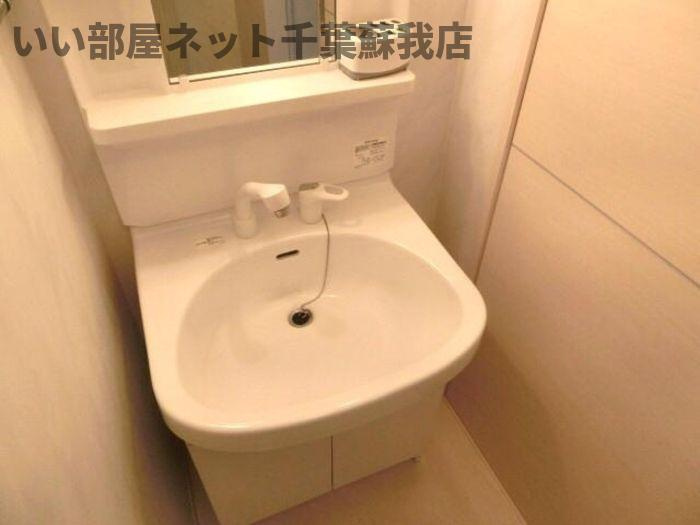 サンアベニューⅢの洗面所|明るい洗面所です