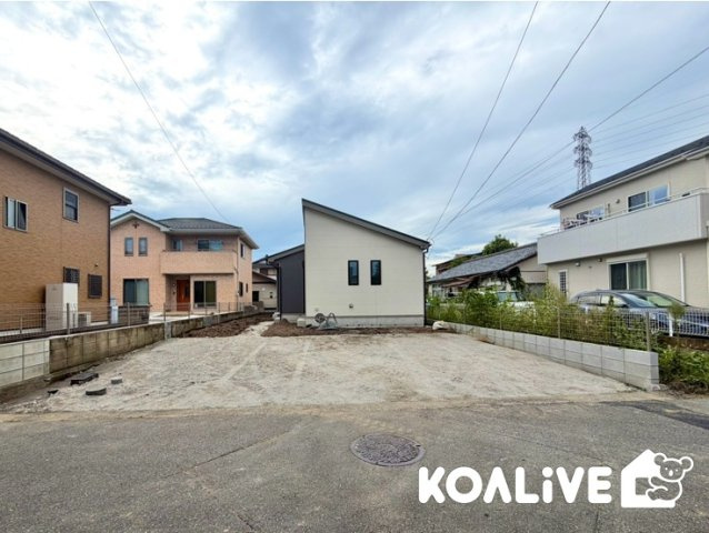 【前面道路含む現地写真】 | 前橋市朝倉町　平屋　築住宅 | 現地ご案内ツアー開催中！早朝やお仕事帰りのご見学にもすぐ対応致します！見学ご予約はコアライブまでお気軽にお問い合わせ下さい！