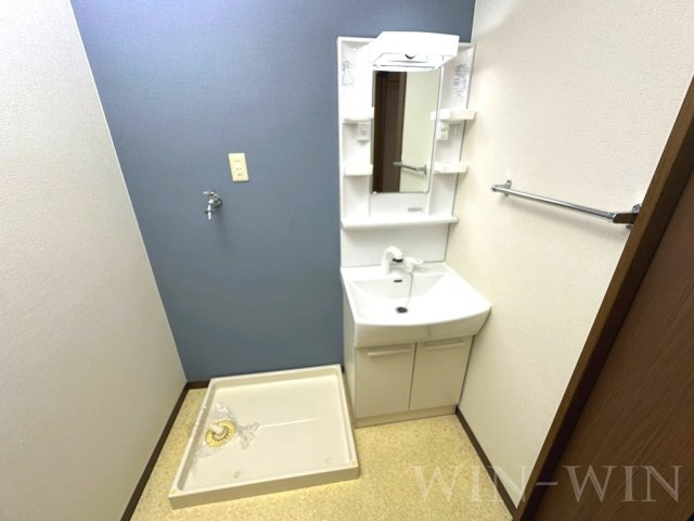 ハイステージエスタ Aの独立洗面台|イメージ（同建物内別部屋の写真です）