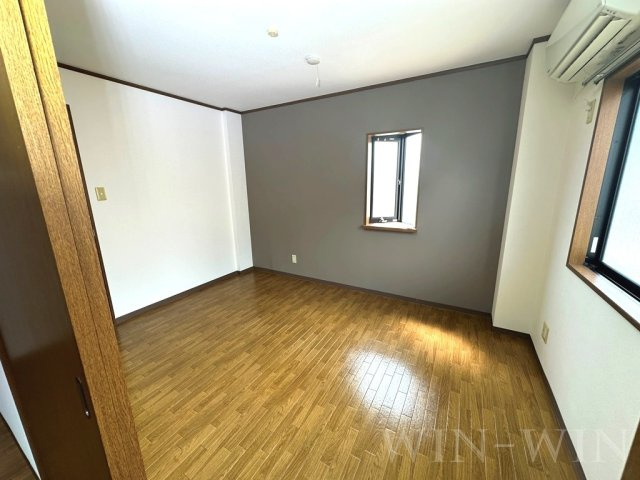 ハイステージエスタ Aの居間・リビング|イメージ（同建物内別部屋の写真です）