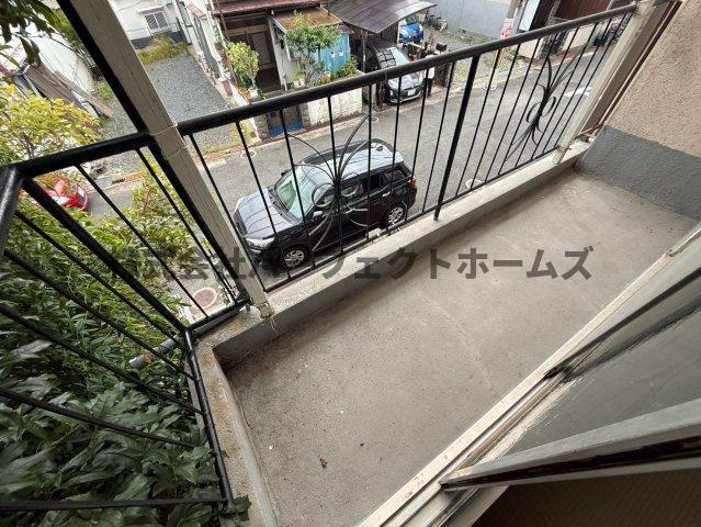 倉治3丁目テラスハウス　のバルコニー|開放的で明るい空間を演出してくれるバルコニーです