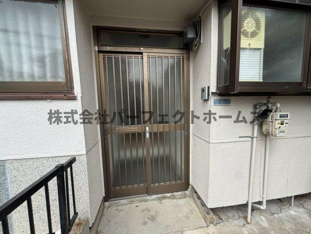 倉治3丁目テラスハウス　のエントランス|落ち着いたエントランスです