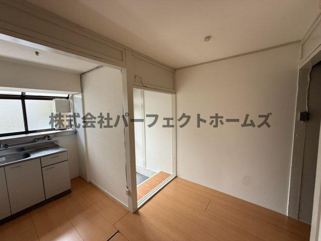 倉治3丁目テラスハウス　のキッチン|コンパクトなキッチンで掃除もラクラク