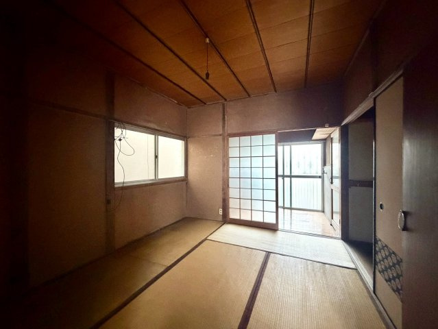 平野区喜連1丁目のバルコニー|空が広く感じられるバルコニー。洗濯物を干すスペースとしてはもちろん、外の風を感じながら気分転換できる場所としても活躍します。