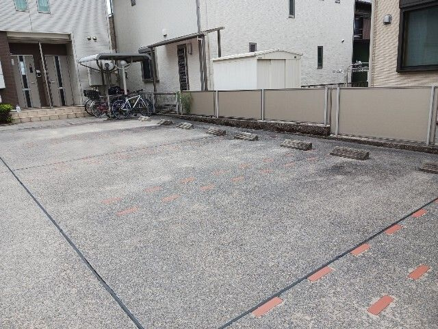 プリムローズ　Ⅱの駐車場