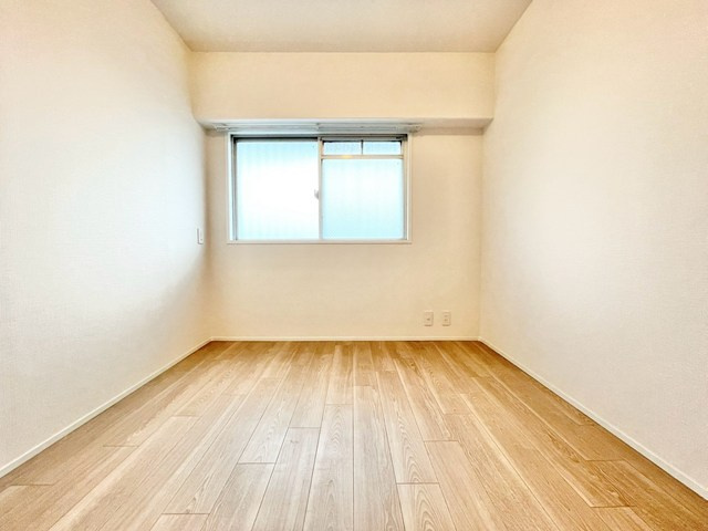 【子供部屋】 | ニューセンバハイツ | こちらの物件近くの教育施設や、スーパー・公園など、物件周辺の住環境を併せてご案内させて頂きます。ぜひ、現地での暮らしをイメージなさって下さい！