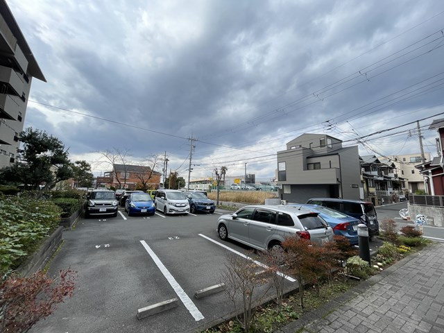 【駐車場】 | OTCニューセンバハイツ | エイブルだけの嬉しいサービス、ご用意しております。詳細は、お気軽に当社までお問合せ下さいませ！