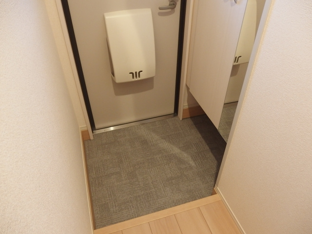 メゾン　エスポワールの玄関