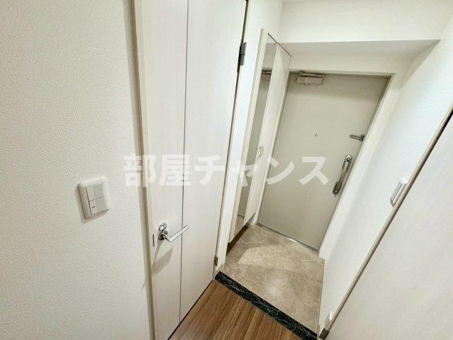 Twin Owls(ツインアウルズ)の玄関
