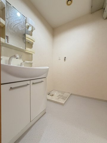 エルロード住吉6号館の洗面所