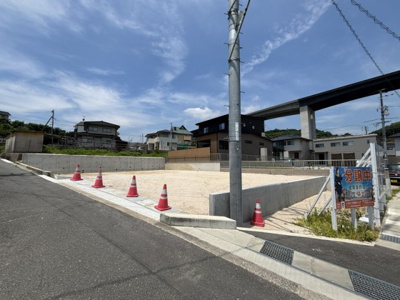 【外観】 | 土地　サントピア玉島八島　24号地 | 敷地全体像。南東側から撮影。