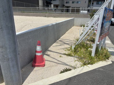 【外観】 | 土地　サントピア玉島八島　24号地 | 東側敷地部分です。駐車スペースとして利用していただけます。