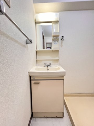 玉川マンションの洗面所