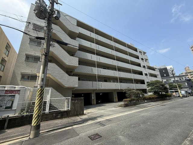 玉川マンションの外観