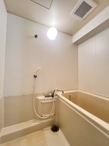 玉川マンションの浴室