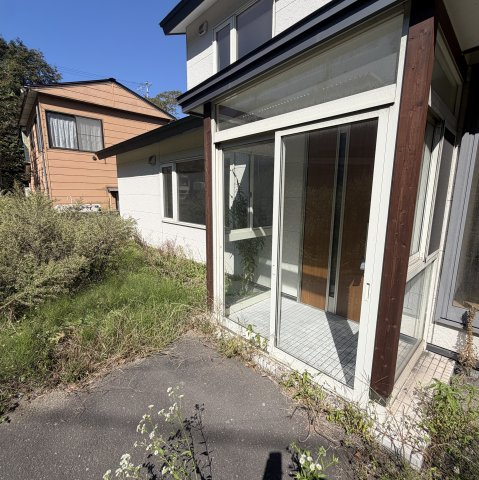 室蘭市大沢町1丁目14-7戸建のエントランス