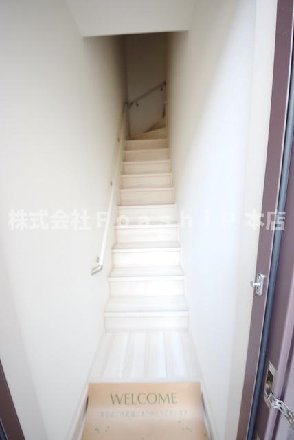 Bliss千歳烏山の玄関