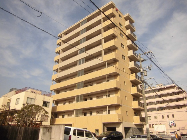 アーバンパレス田町の外観