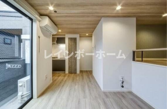 robot home 西大宮Bの居間・リビング