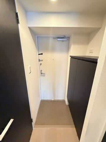 SERENiTE本町エコートの玄関