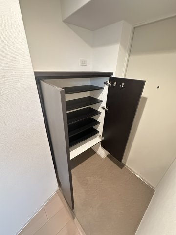 大阪市中央区瓦町２丁目の賃貸マンションの収納