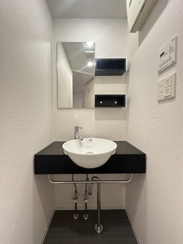 大阪市中央区瓦町２丁目の賃貸マンションの洗面所