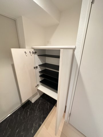 大阪市中央区瓦町２丁目の賃貸マンションの収納
