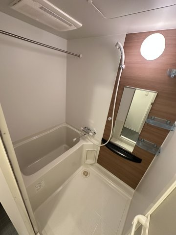 SERENiTE本町エコートの浴室