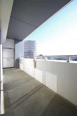 クロノス16月出のバルコニー