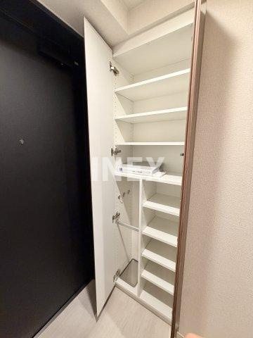 横浜市中区住吉町３丁目の賃貸マンションの収納