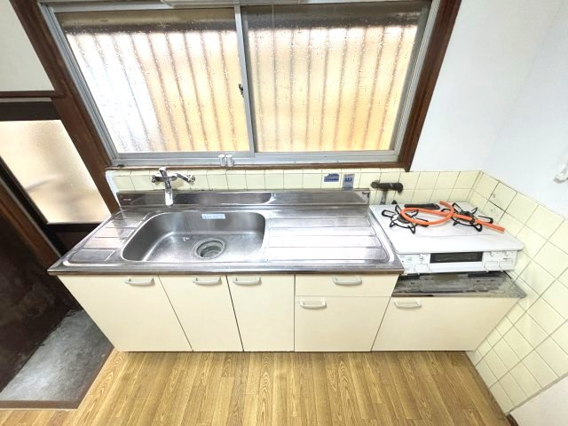 西板持町8丁目戸建のキッチン