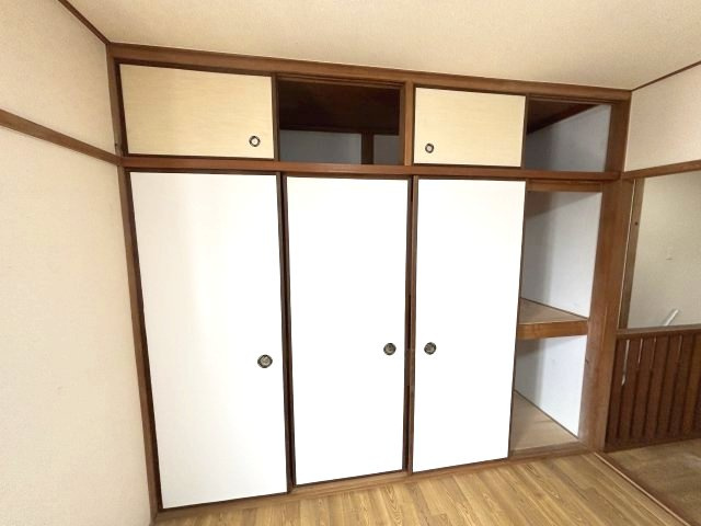 西板持町8丁目戸建の収納