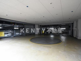 【駐車場】 | 駐車場があるので、車を買う予定の方も安心です