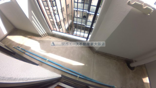 【バルコニー】 | 野崎駅前ビル