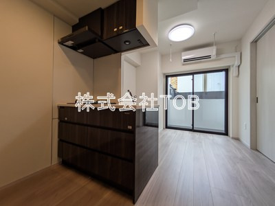 【居間・リビング】 | アークマーク千歳船橋 | 7.4帖