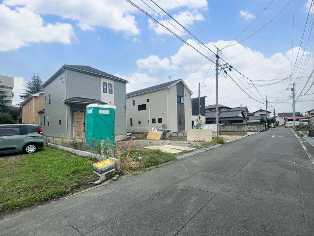 【前面道路含む現地写真】 | 前橋市朝日が丘町　新築住宅