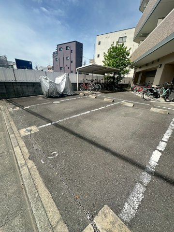 【駐車場】 | I’s SQUARE（アイズスクエア）