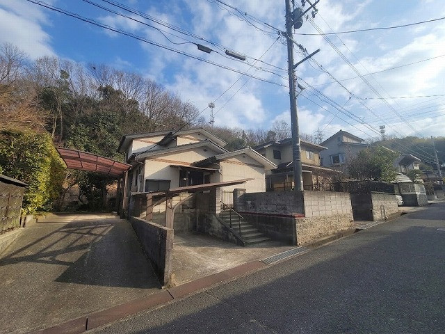 浅口市鴨方町鳩ケ丘３丁目の中古一戸建